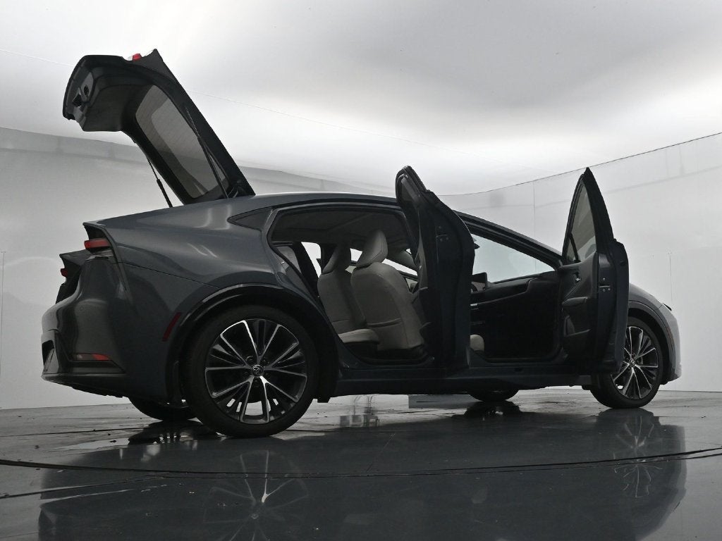 2024 Toyota Prius XLE