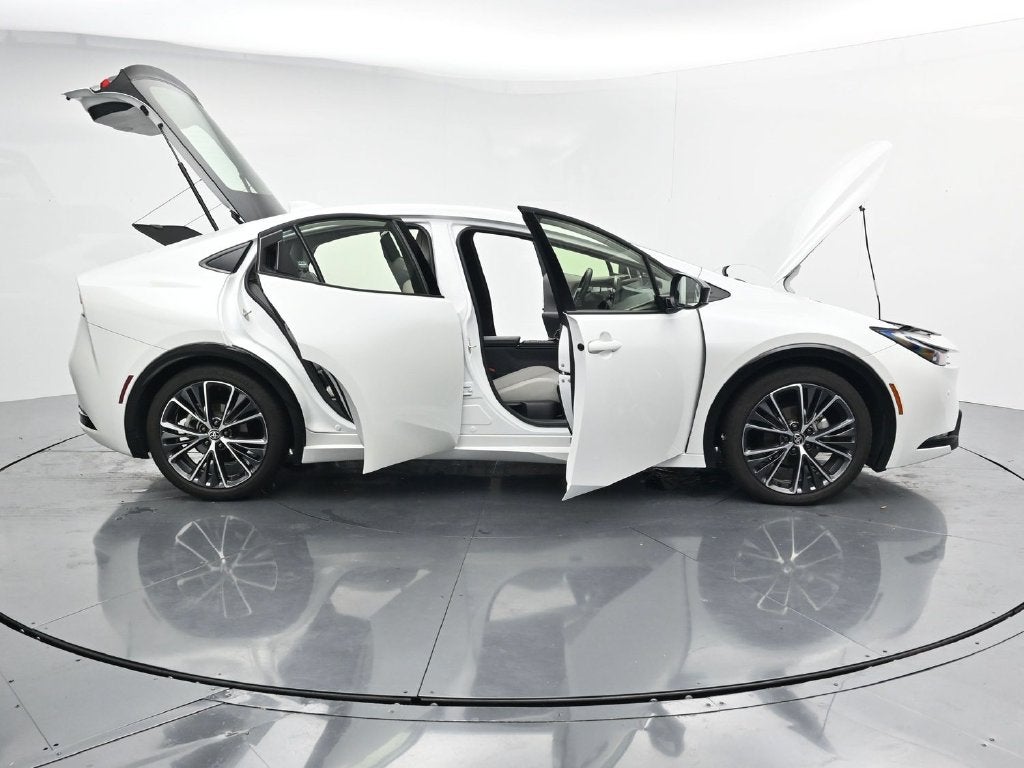 2024 Toyota Prius XLE
