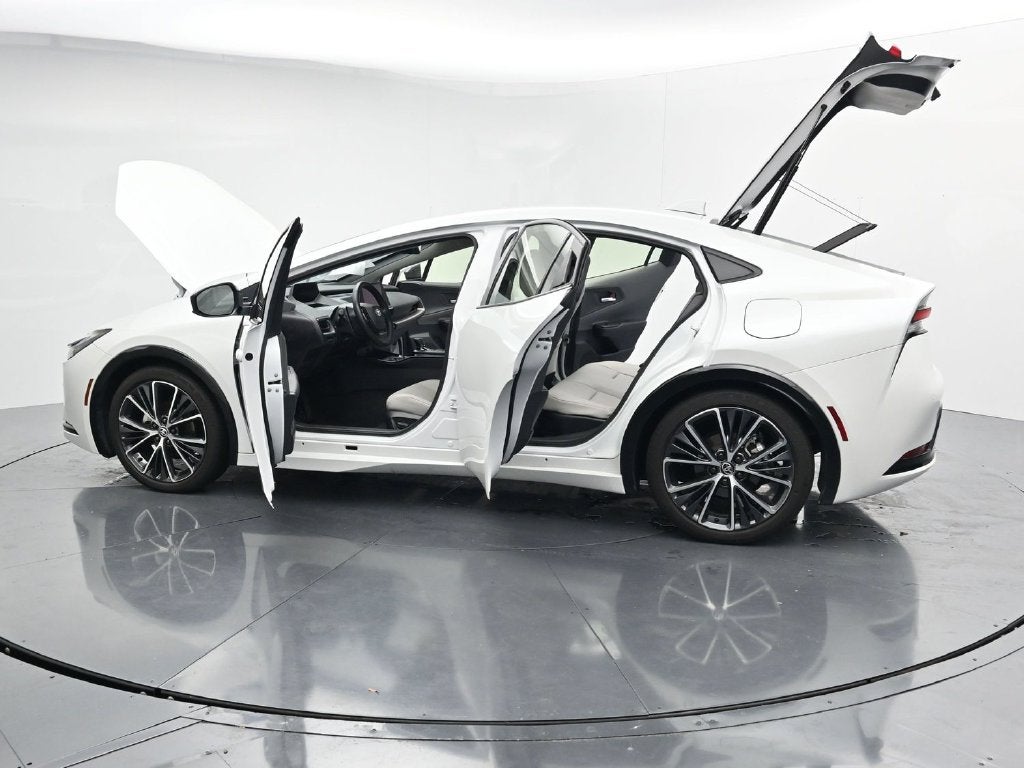2024 Toyota Prius XLE