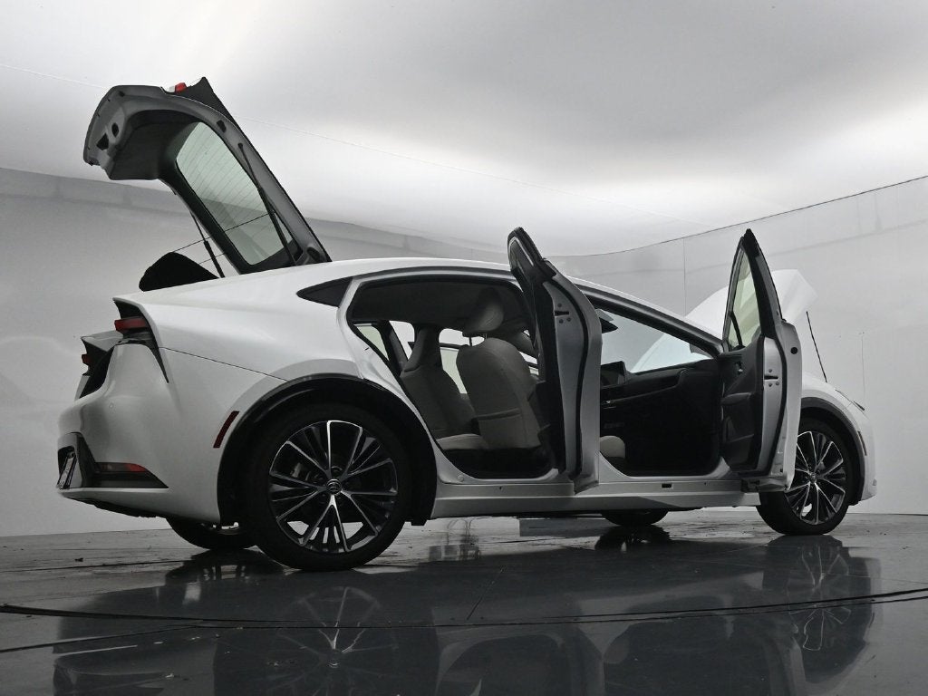 2024 Toyota Prius XLE