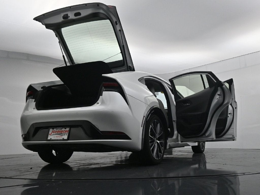2024 Toyota Prius XLE