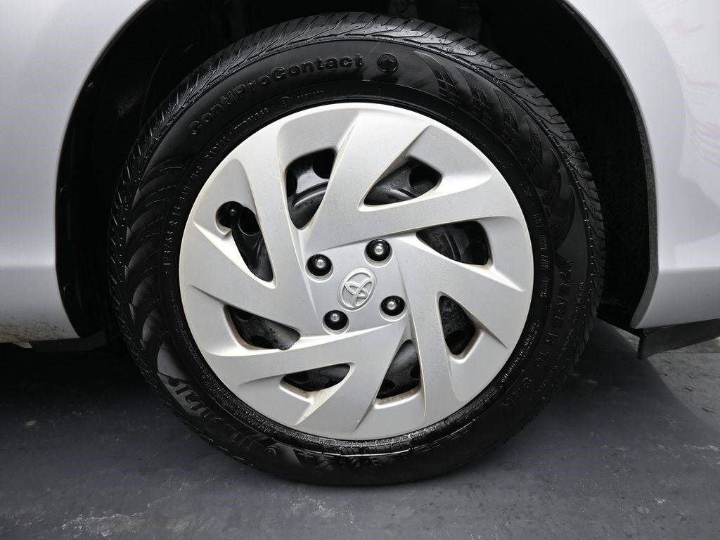 2016 Toyota Prius c One