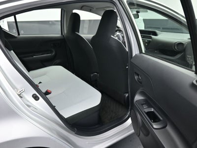 2016 Toyota Prius c One