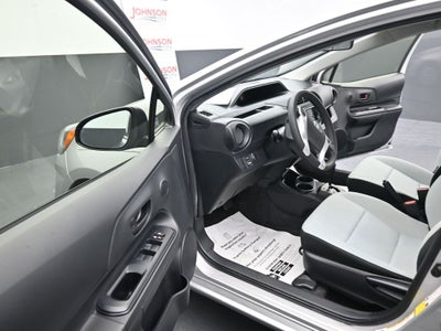 2016 Toyota Prius c One