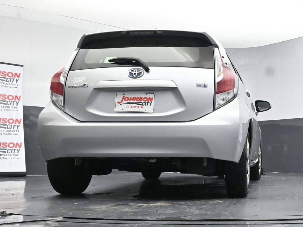 2016 Toyota Prius c One