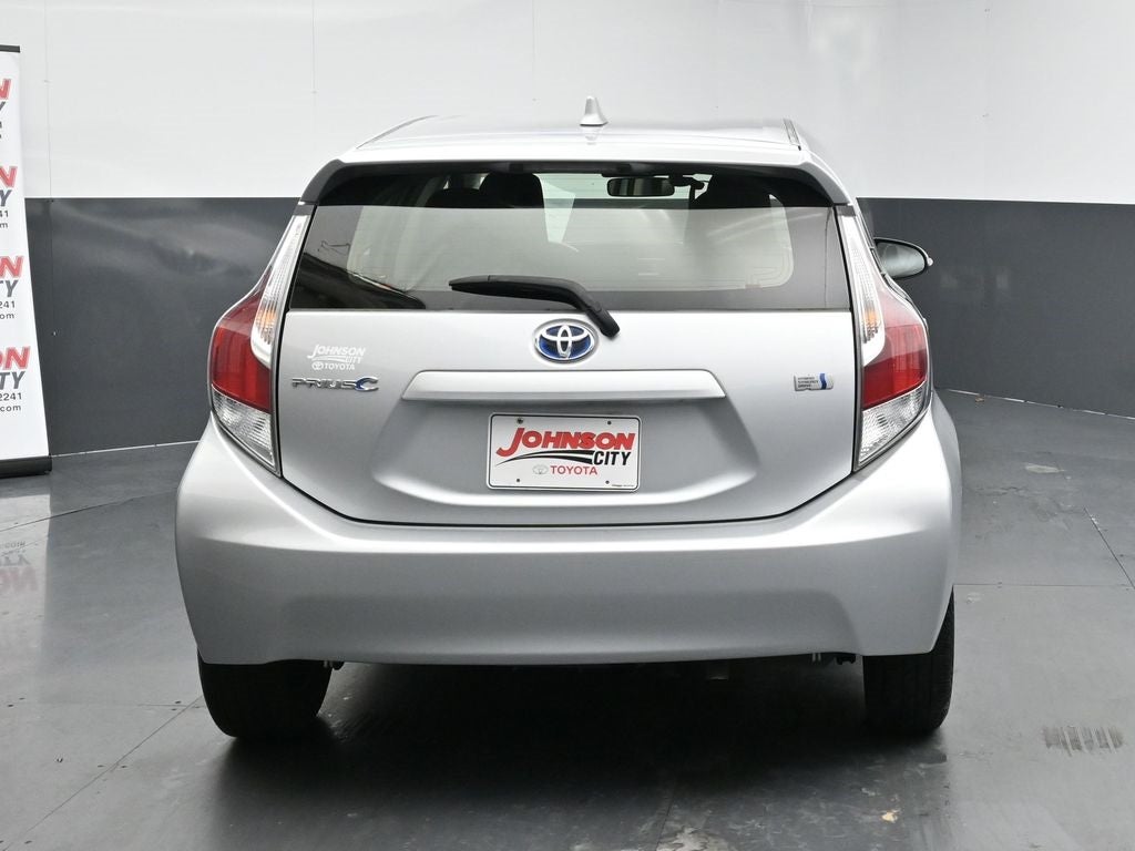 2016 Toyota Prius c One