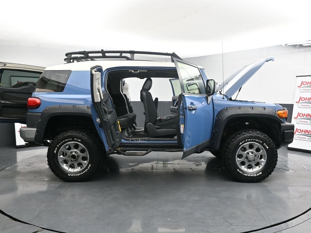 2013 Toyota FJ Cruiser Base