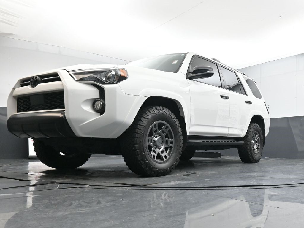 2020 Toyota 4Runner Venture