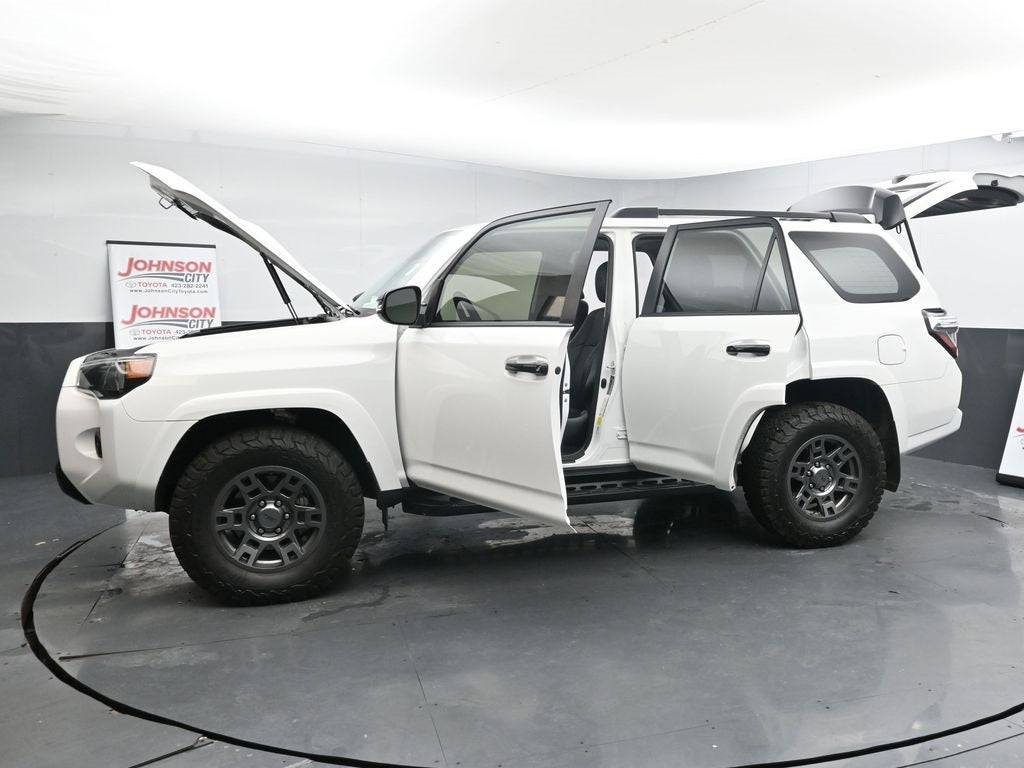 2020 Toyota 4Runner Venture