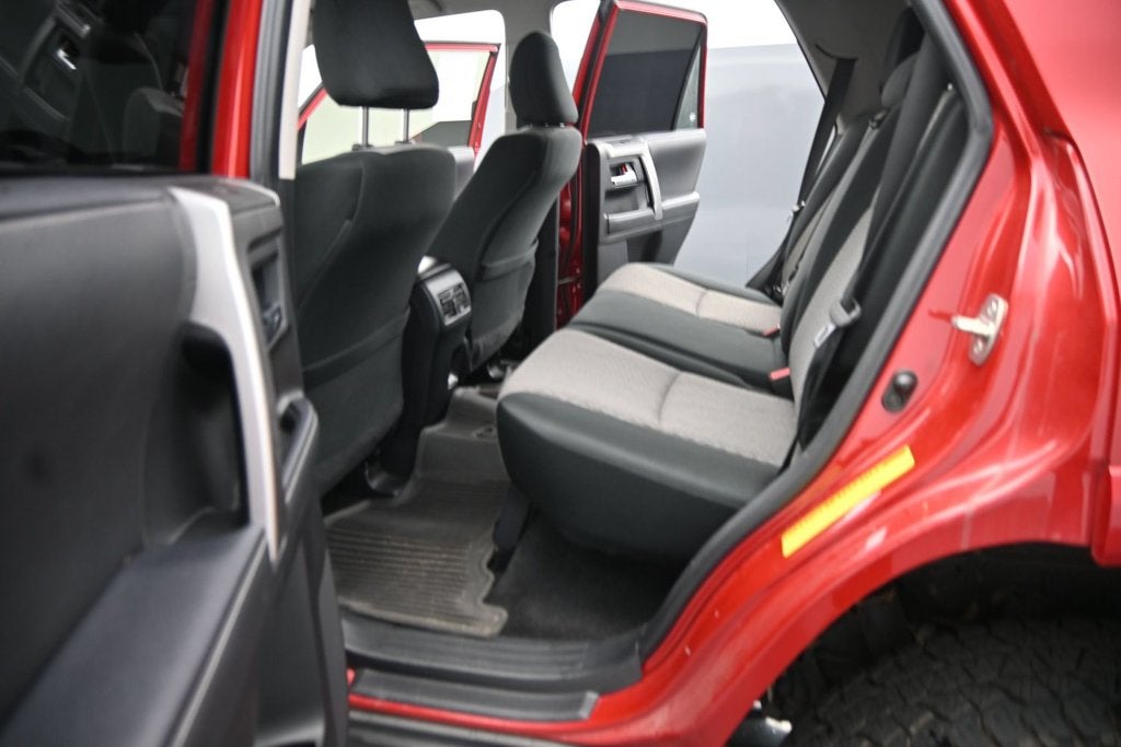 2022 Toyota 4Runner SR5