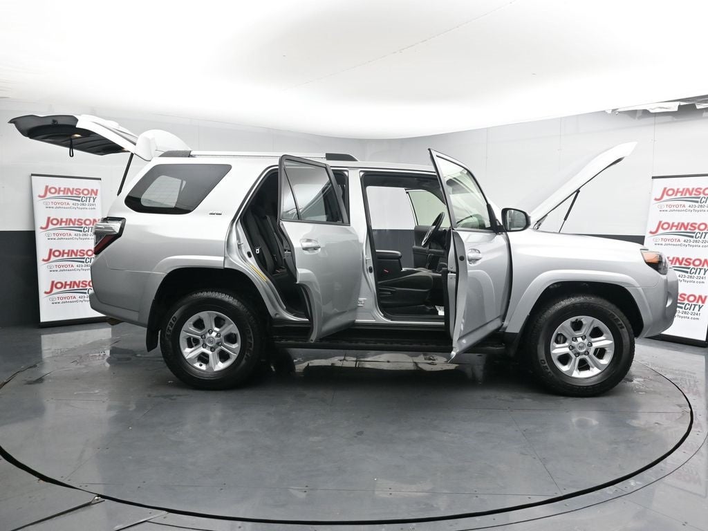 2023 Toyota 4Runner SR5