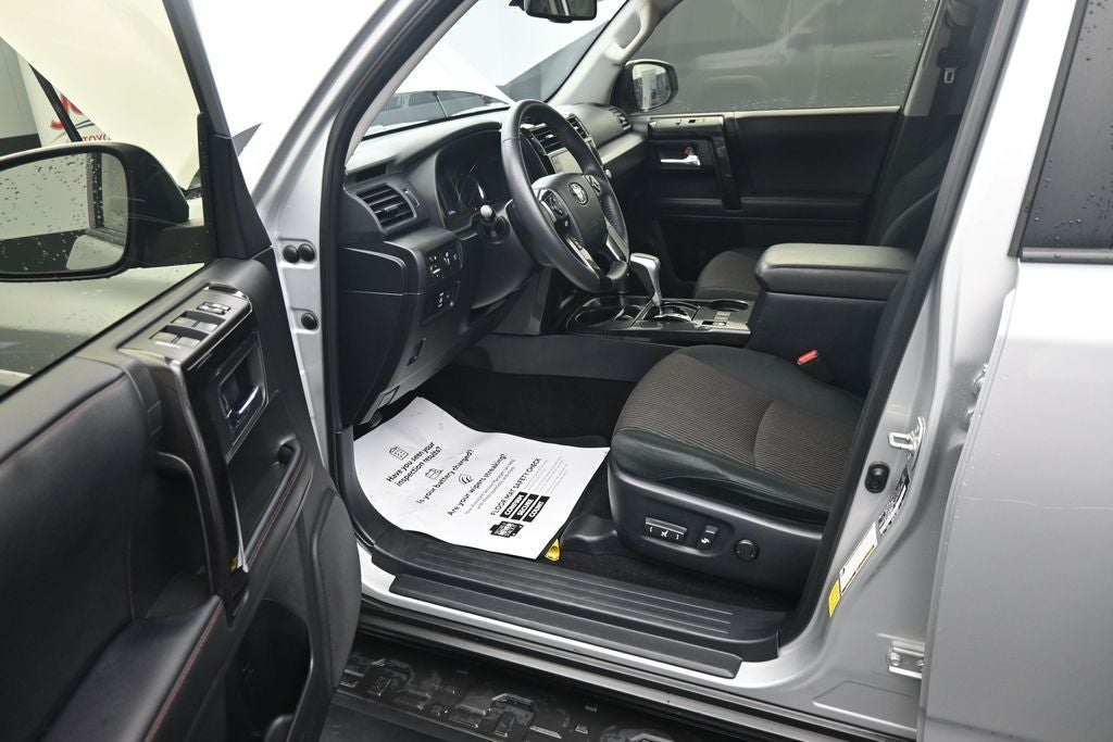 2024 Toyota 4Runner TRD Off-Road