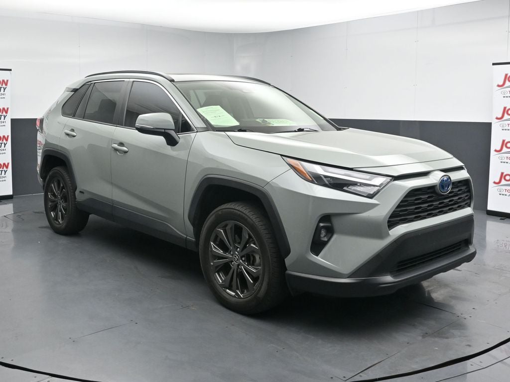 2022 Toyota RAV4 XLE Premium