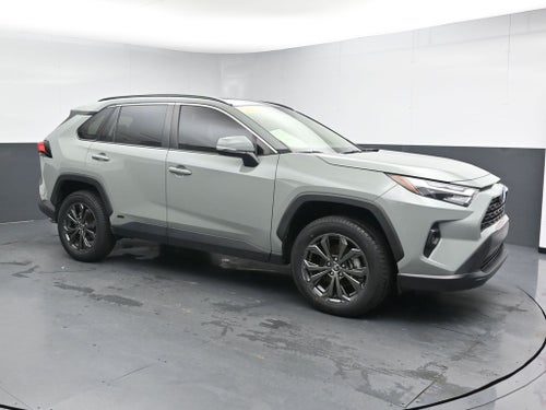 2022 Toyota RAV4 XLE Premium