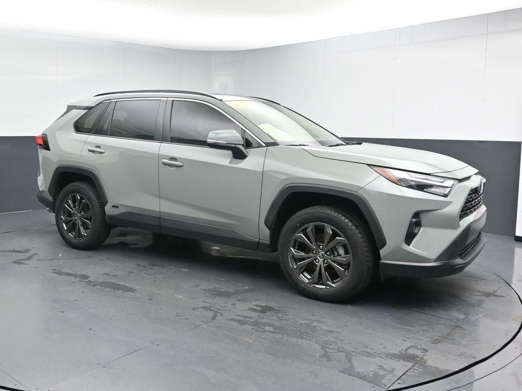 2022 Toyota RAV4 XLE Premium