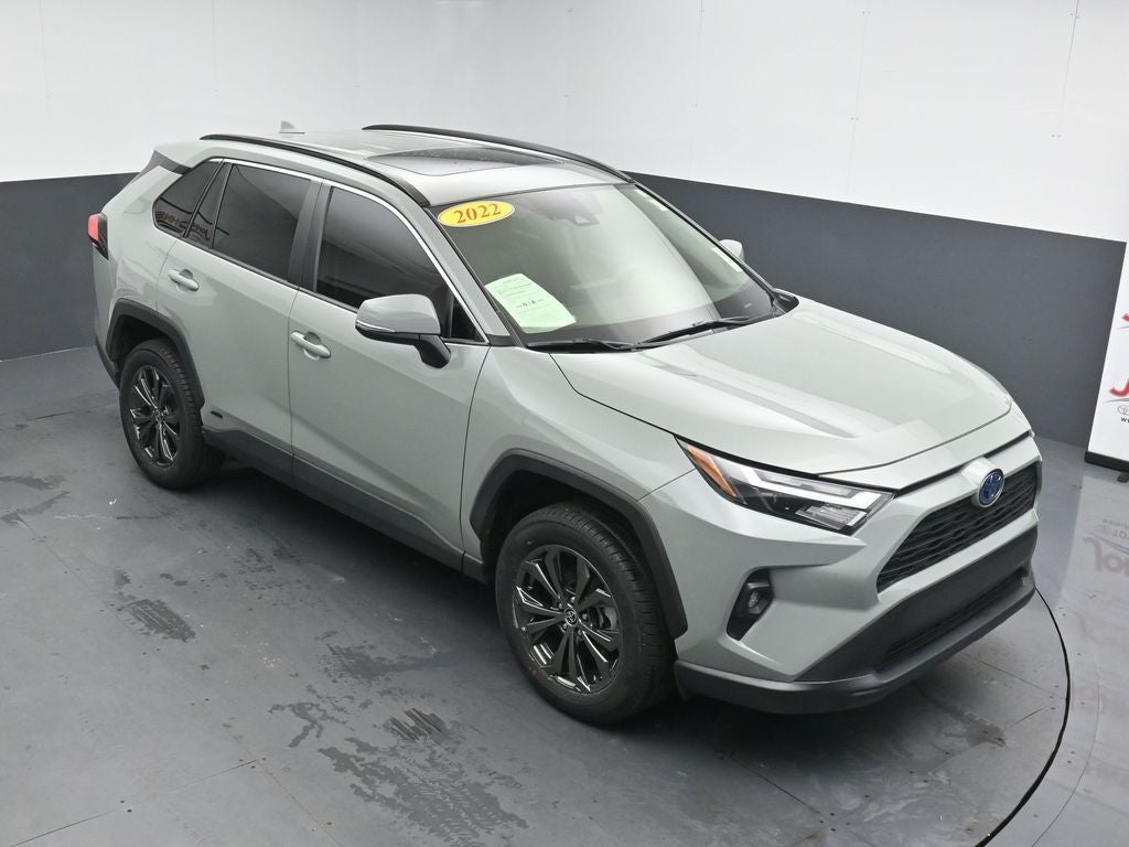 2022 Toyota RAV4 XLE Premium