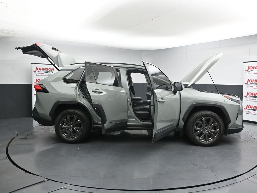 2022 Toyota RAV4 XLE Premium