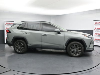 2022 Toyota RAV4 XLE Premium
