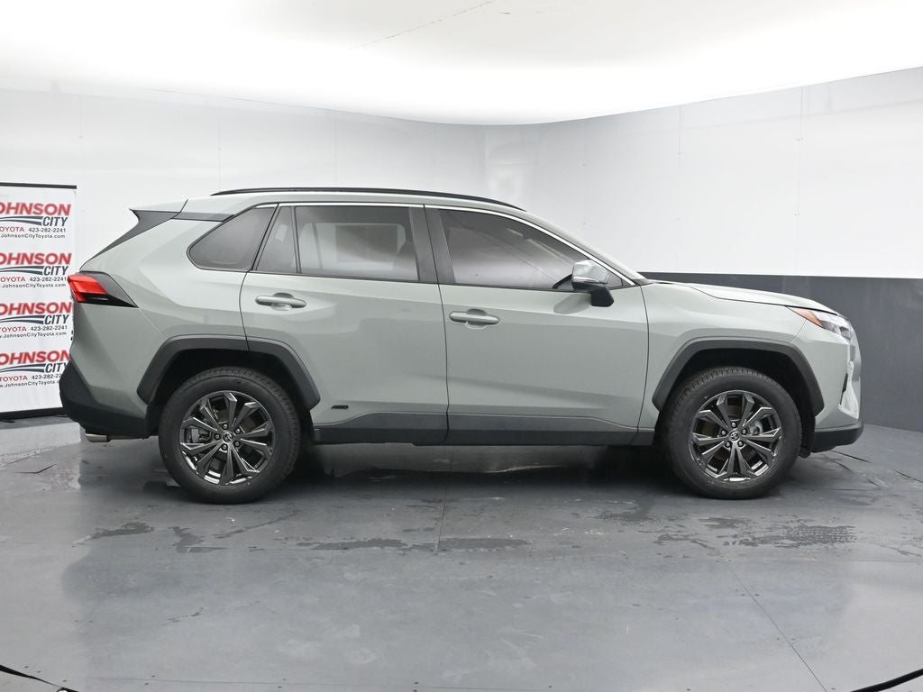 2022 Toyota RAV4 XLE Premium