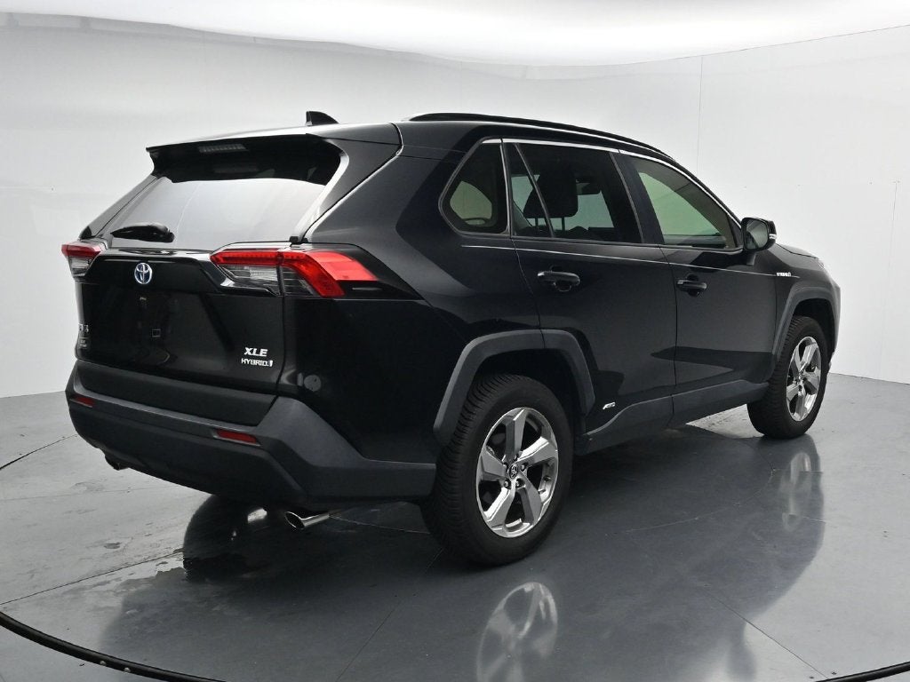 2021 Toyota RAV4 XLE Premium