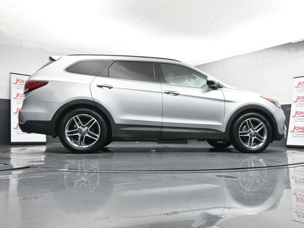 2017 Hyundai Santa Fe SE Ultimate