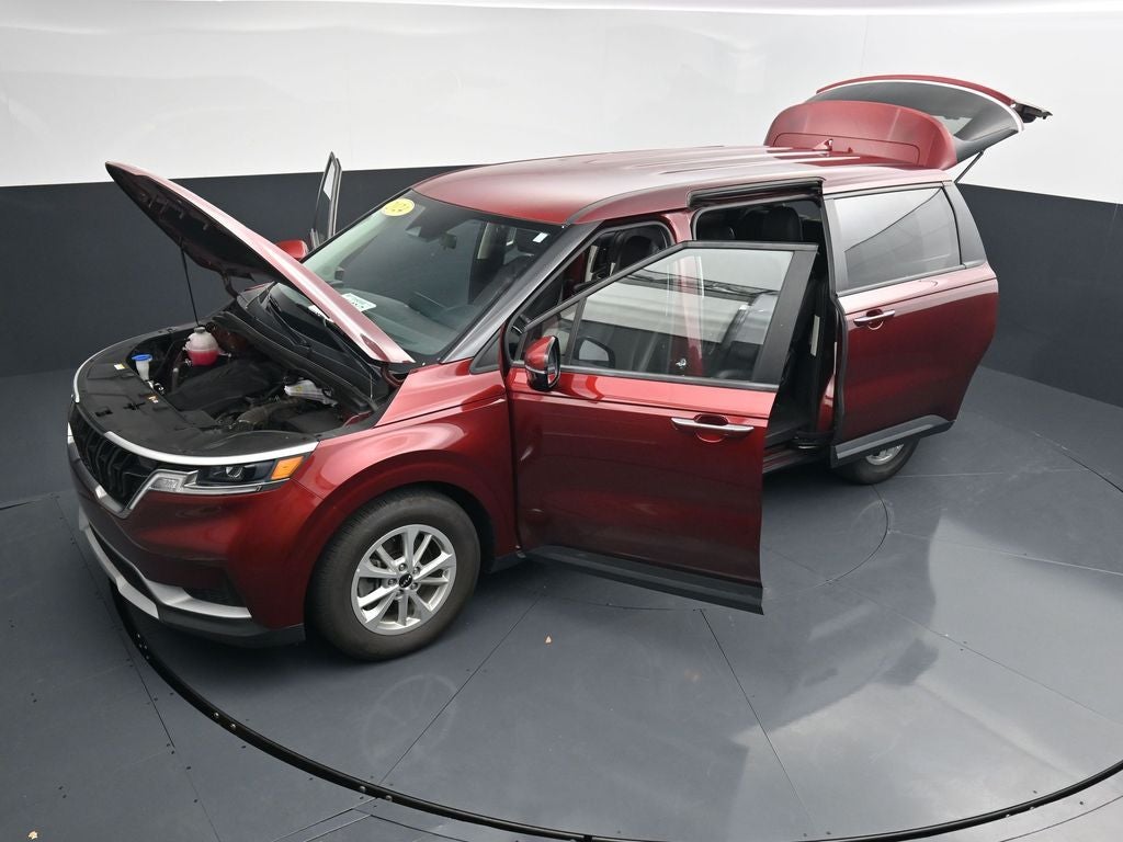 2024 Kia Carnival LX