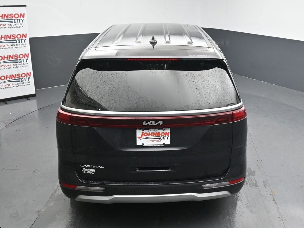 2024 Kia Carnival LX