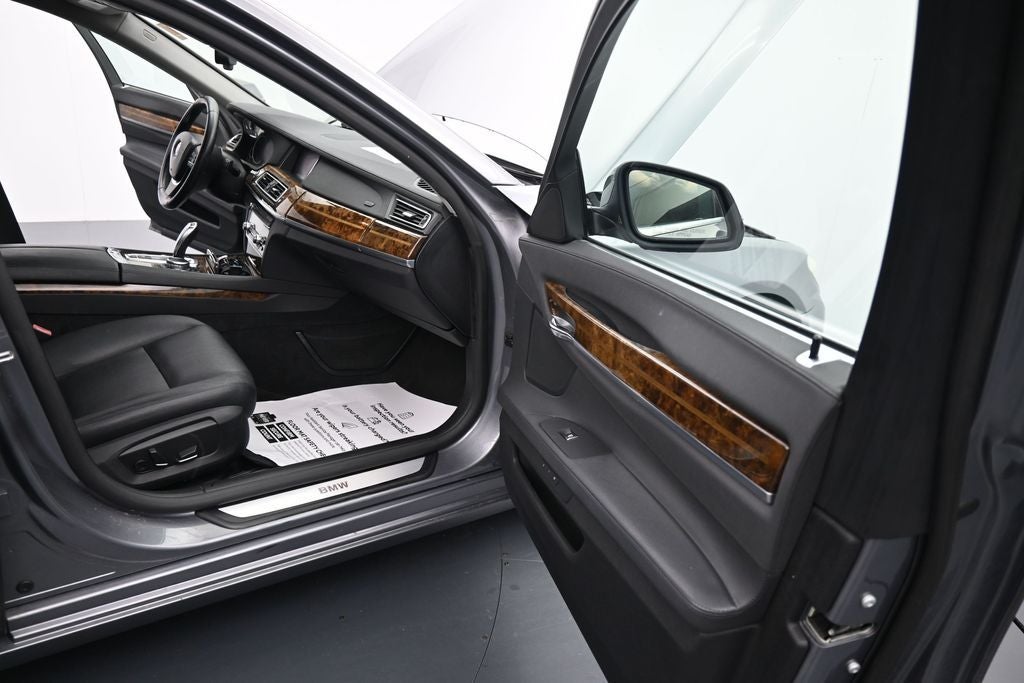 2015 BMW 7 Series 740i