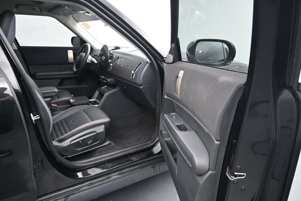 2025 MINI Countryman Signature Plus