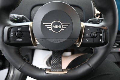2025 MINI Countryman Signature Plus