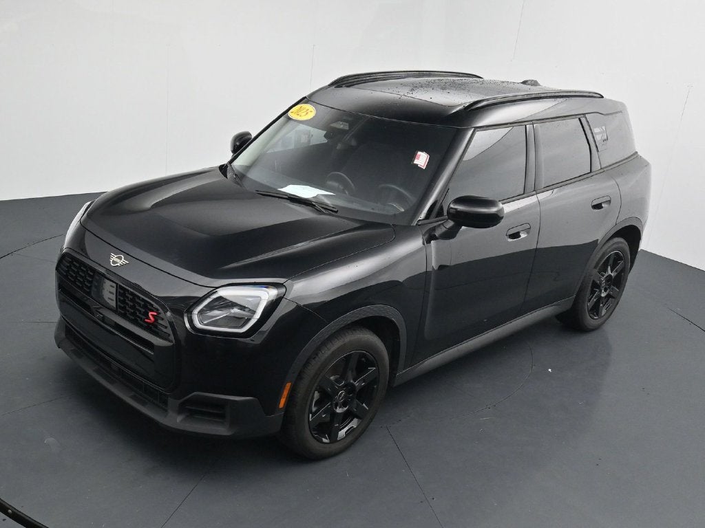 2025 MINI Countryman Signature Plus