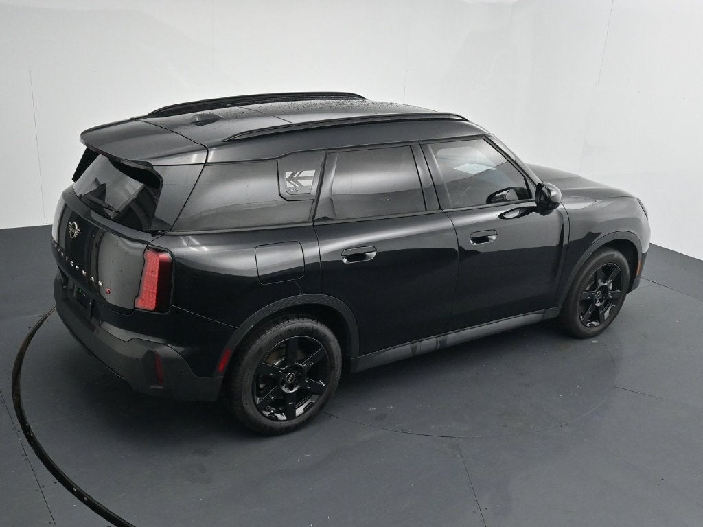 2025 MINI Countryman Signature Plus