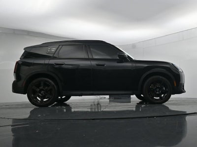 2025 MINI Countryman Signature Plus