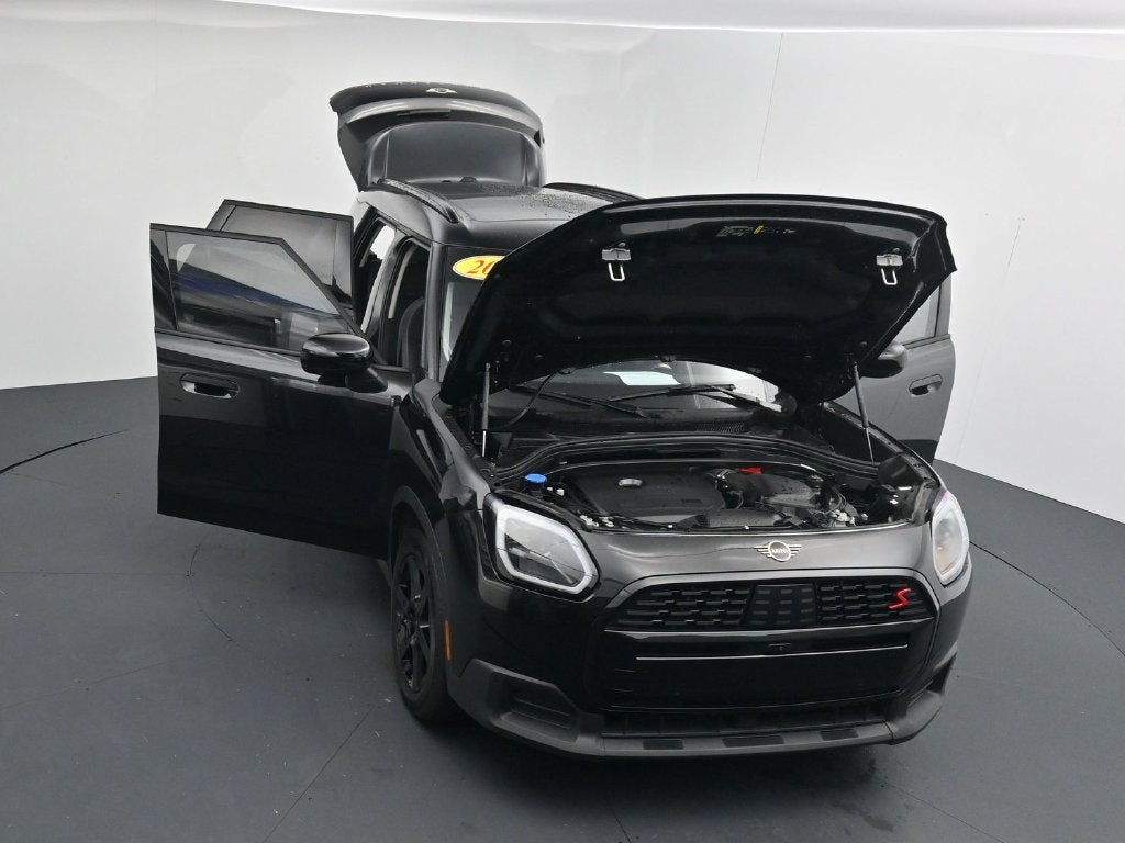 2025 MINI Countryman Signature Plus