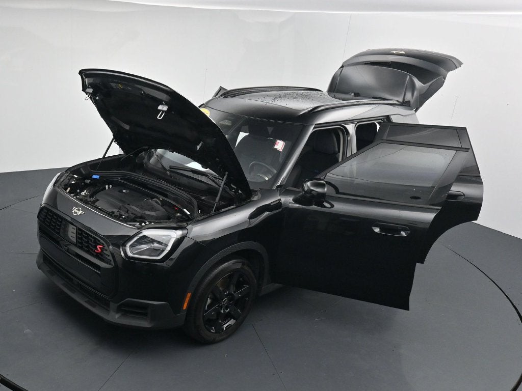 2025 MINI Countryman Signature Plus
