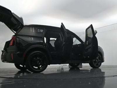 2025 MINI Countryman Signature Plus