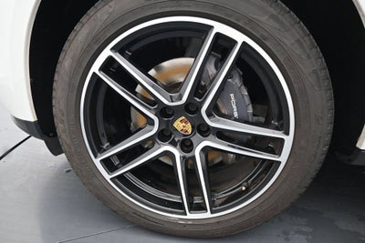 2021 Porsche Macan Base