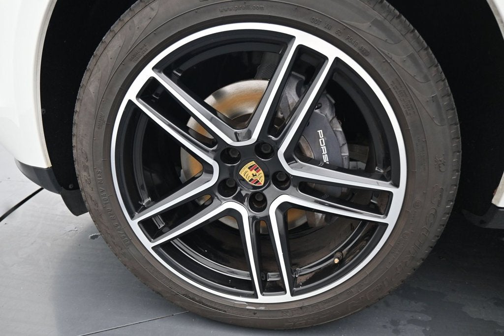 2021 Porsche Macan Base