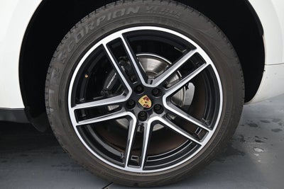 2021 Porsche Macan Base