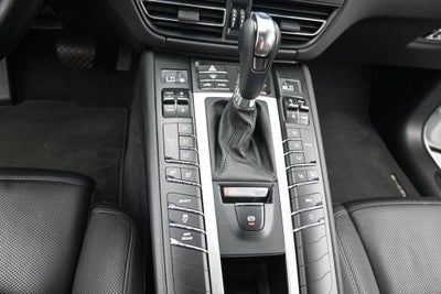 2021 Porsche Macan Base