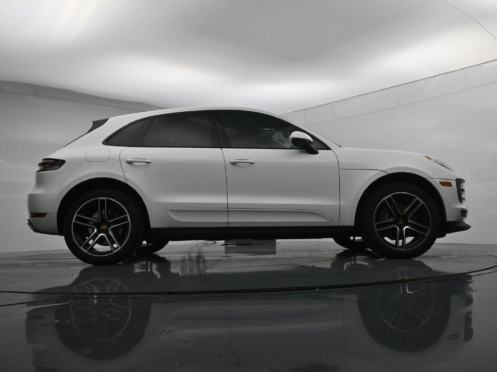 2021 Porsche Macan Base