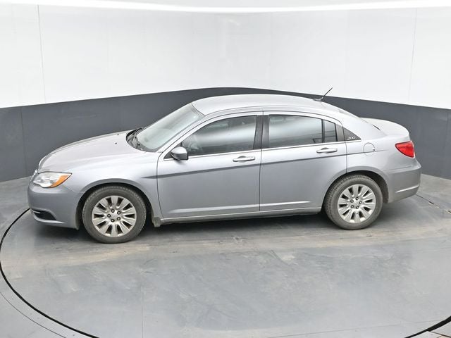 2013 Chrysler 200 LX