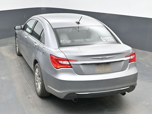 2013 Chrysler 200 LX