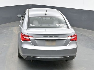 2013 Chrysler 200 LX