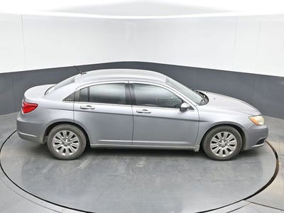 2013 Chrysler 200 LX