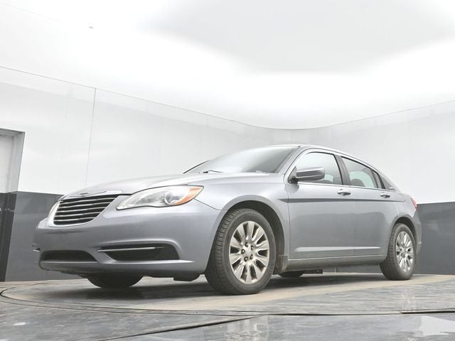 2013 Chrysler 200 LX