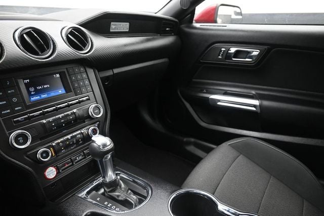 2017 Ford Mustang V6