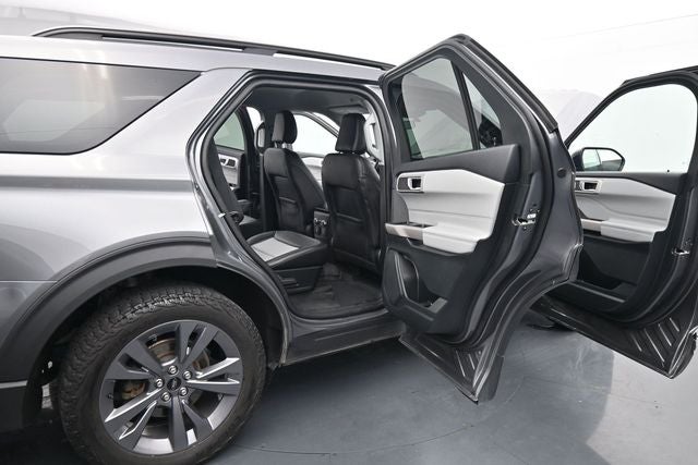 2023 Ford Explorer XLT Sport Appearance Package