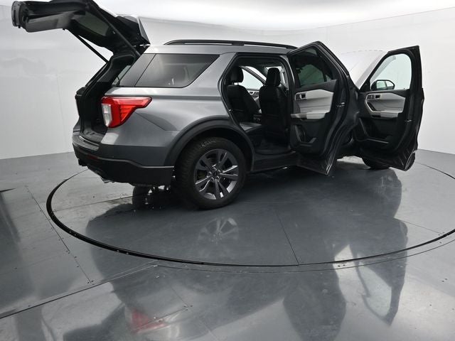 2023 Ford Explorer XLT Sport Appearance Package