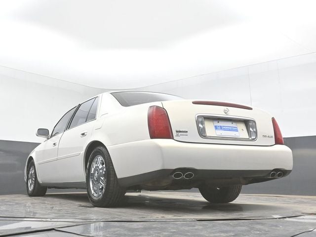 2004 Cadillac DeVille Base
